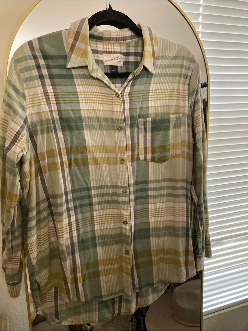 Universal Thread Green Cream Plaid Button-Down Shirt